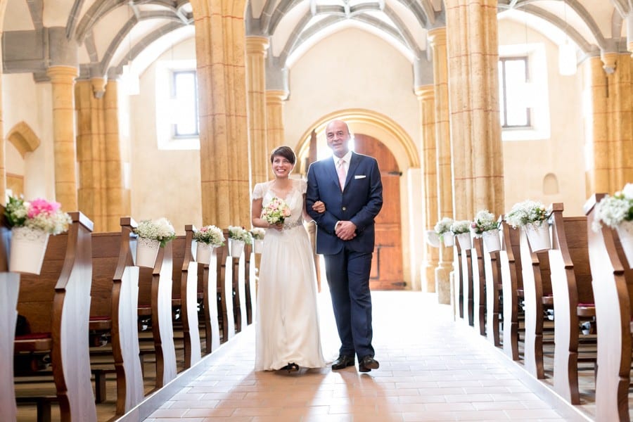 braut einzug kirche s 252 223 e diy hochzeit im vintage stil unter freiem himmel braut einzug kirche s 252 223 e diy hochzeit im vintage stil unter freiem himmel