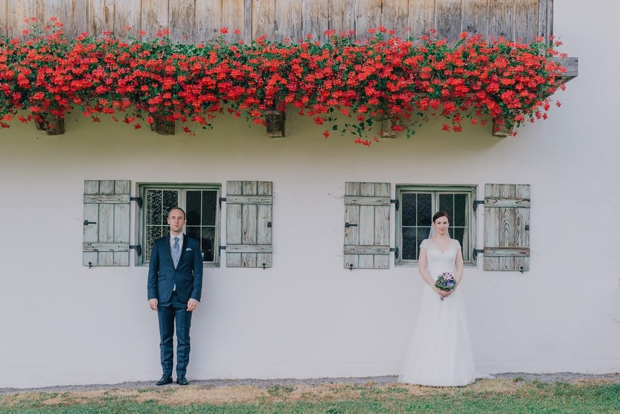 Vintage trifft garten und scheune: eine hochzeit in niederbayern